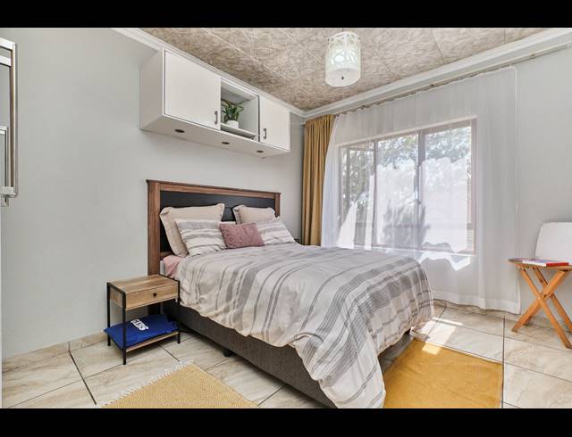 2 BEDROOM APARTMENT TO LET IN PAULSHOF
